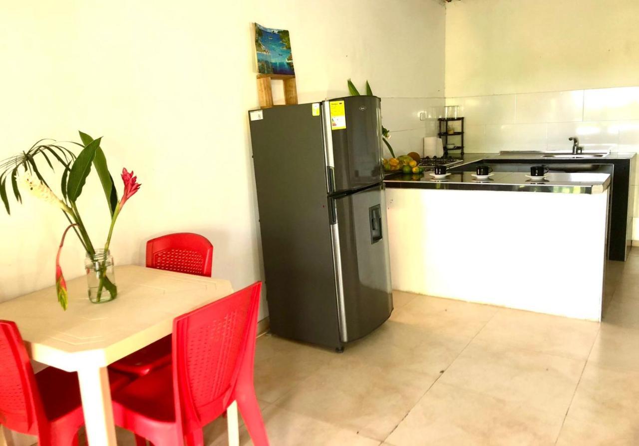 Sierra Kay Hostel Guachaca Eksteriør bilde